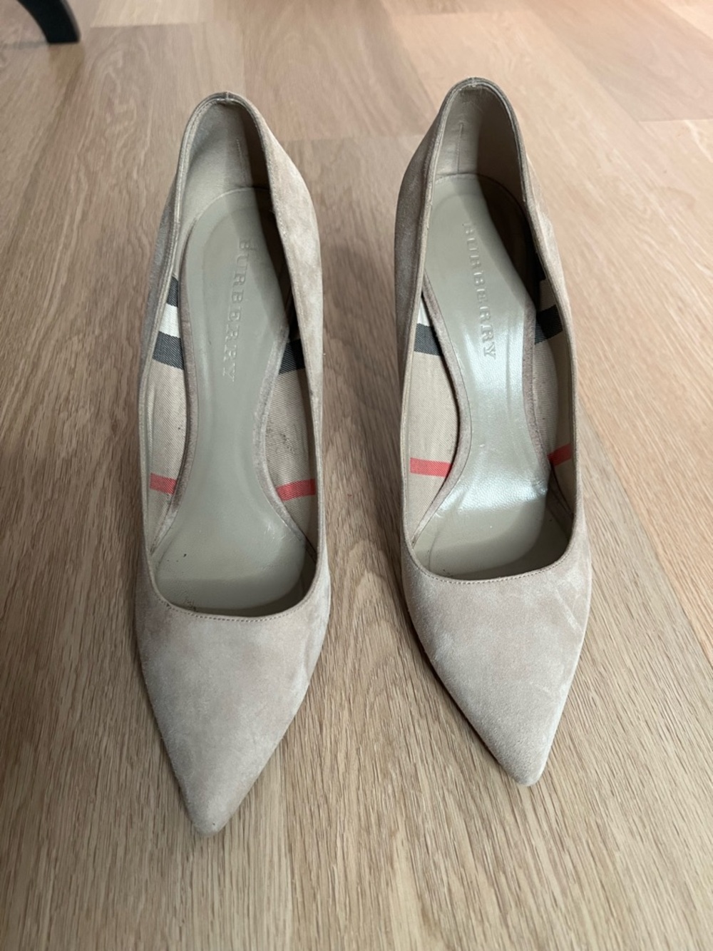Burberry Beige Suede Pointed Toe Pumps